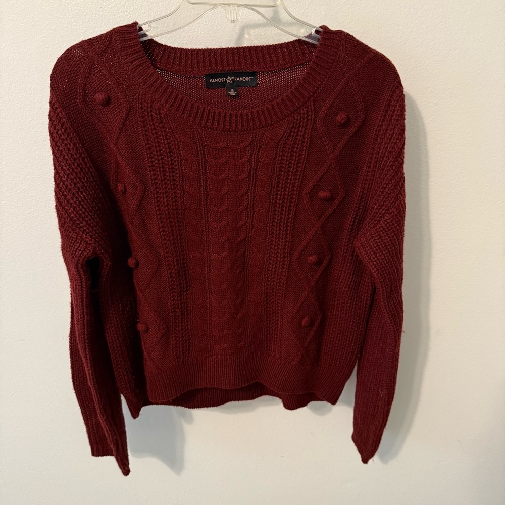 ❤️ Almost Famous Burgundy Crew Neck Sweater Cable Knit